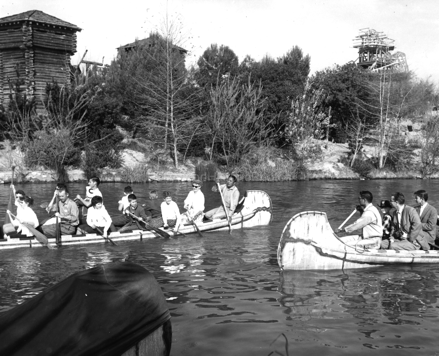 Disneyland 1956  FL1.jpg